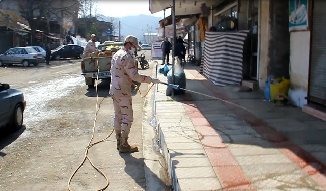 معابر روستاهای آستارا ضدعفونی شد