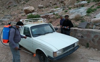 ضدعفونی اماکن عمومی روستای مشوکی به همت کانون علی بن ابی طالب(ع)