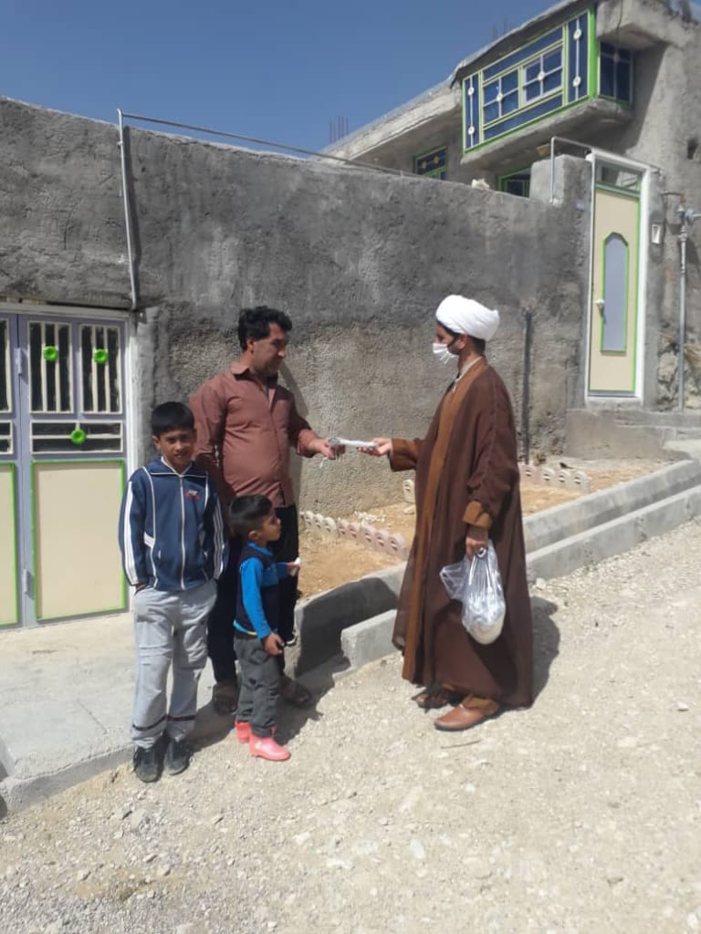 آتش به اختیار ستاد نماز جمعه و کانون «حجرات»  مارگون/تولید و توزیع بیش از ۱۲۰۰ عدد ماسک