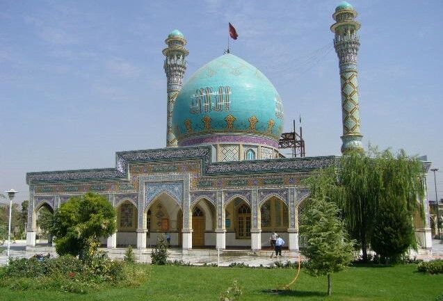 بقاع متبرکه «شهرستان دیر» تعطیل شدند