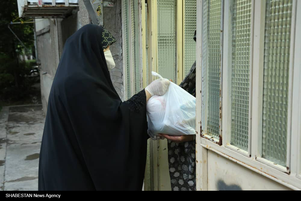 مشارکت کانون فرهنگی هنری «نورالمبین» در کمک مومنانه به ۸۰ خانواده نیازمند 