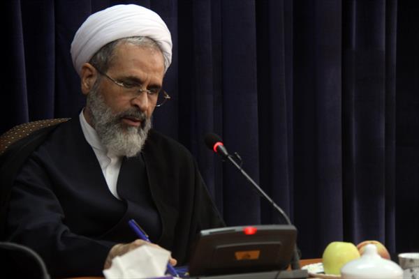 خدمات آیت‌الله امینی در سنگرهای مختلف انقلاب و نظام اسلامی به یادگار خواهد ماند  