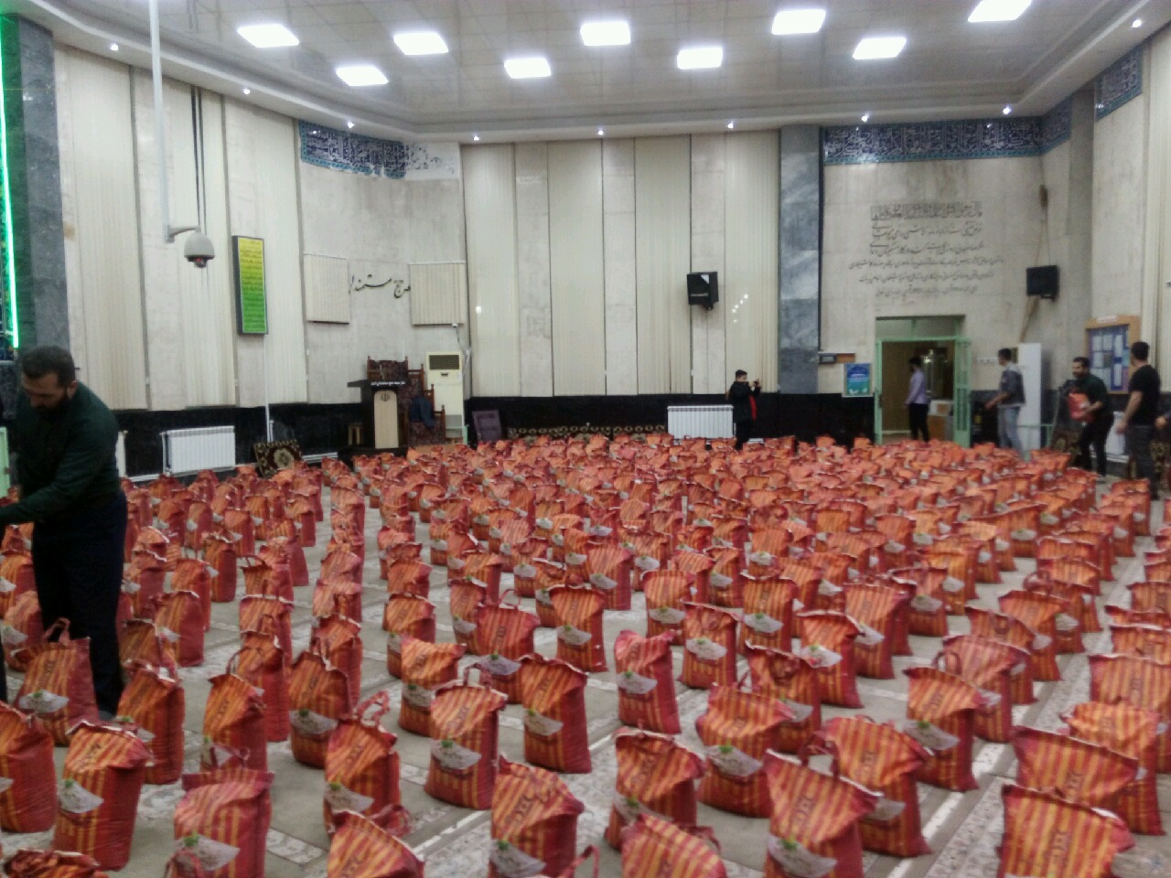 از توزیع ۶۵۰ بسته معیشتی تا ایجاد حسینیه مجازی در مسجد جامع ماسال