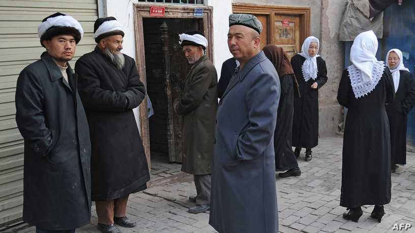 چین مسلمانان را در ماه رمضان به خوردن گوشت خوک مجبور کرد