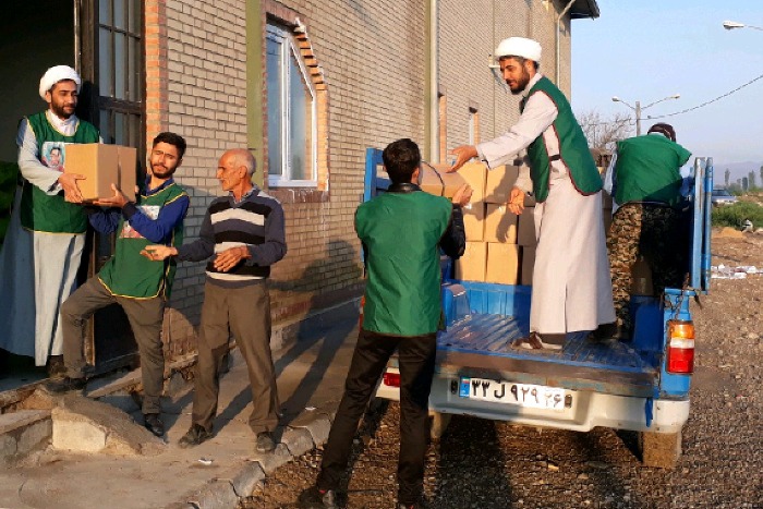 همت جهادی طلاب «یاران مهدی» در مقابله با کرونا