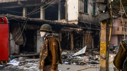 به آتش کشیدن منازل مسلمانان کشمیر و اخراج آنها به دست نظامیان هند