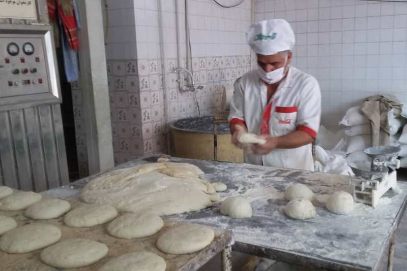 توزیع ۱۰ هزار قرص نان و ۳۱۵ بسته معیشتی در خمینی شهر در ایام فاطمیه