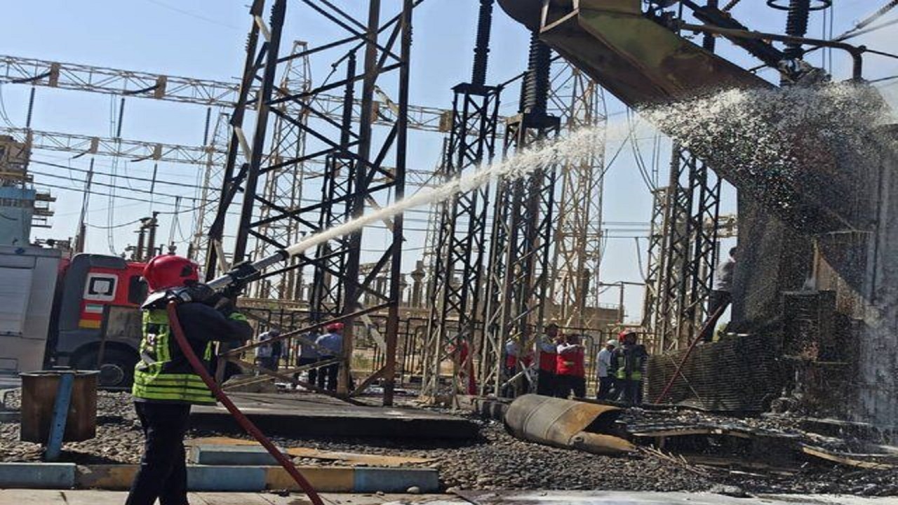  اتصالی ترانس عامل بروز آتش سوزی در نیروگاه شهید مدحج اهواز 