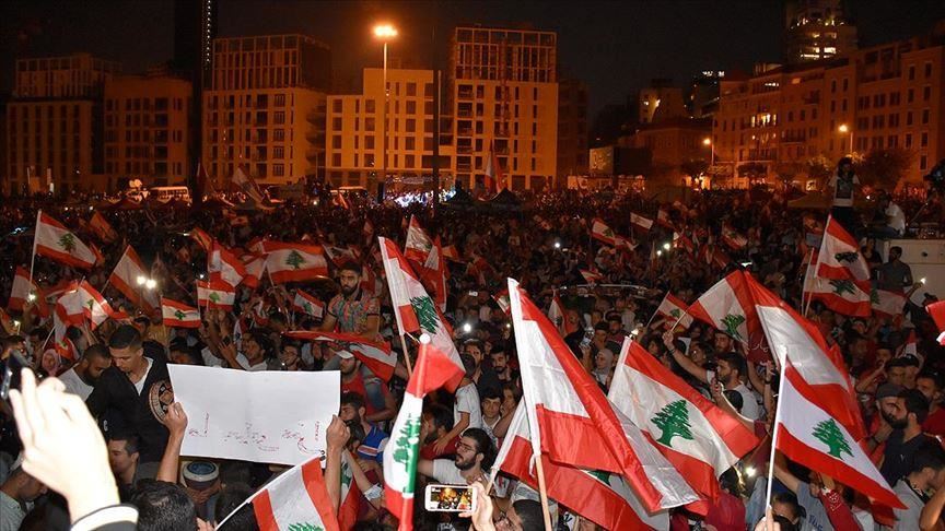 تظاهرات مردم لبنان مقابل سفارت آمریکا