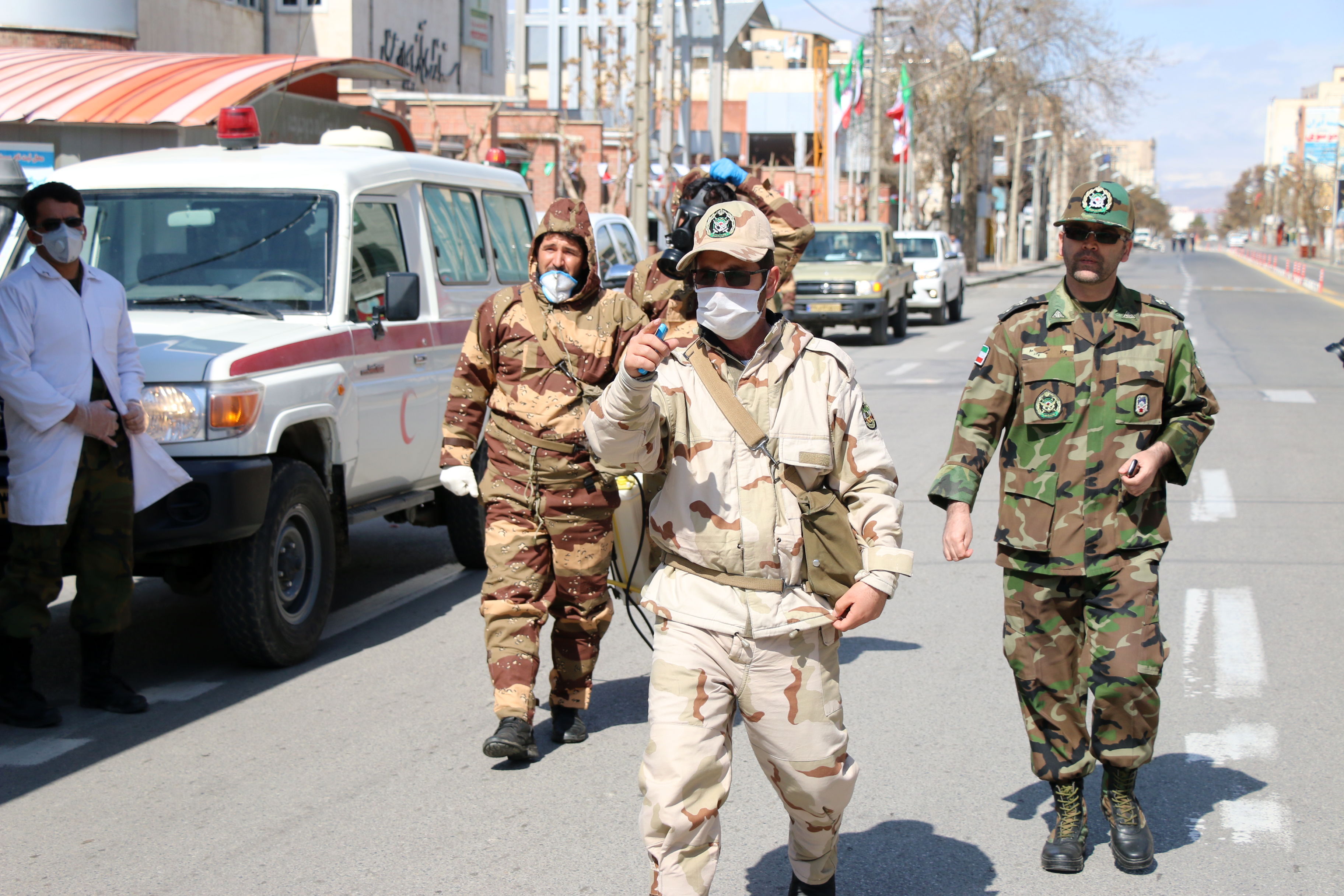ارتقای توانمندی های امداد هوایی و هماهنگی یگان های نیروهای مسلح فارس برای مقابله با کرونا 