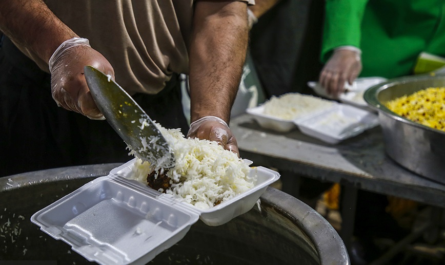 توزیع بیش از۲هزار پرس غذای گرم در بین مددجویان شهرستان چالوس