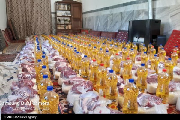 توزیع ۴۰۰ بسته نذری در مسجد مدرسه گوگد