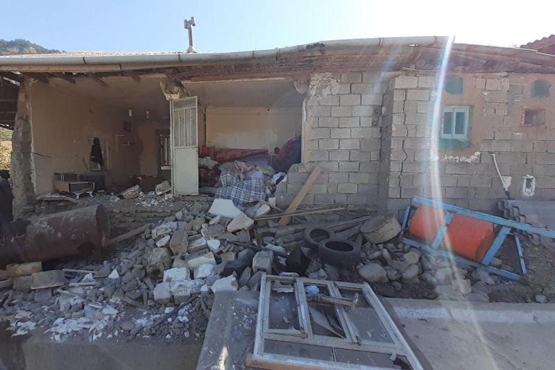 آغاز بازسازی واحدهای مسکونی مناطق زلزله زده رامیان بعد از ۲۴ ساعت