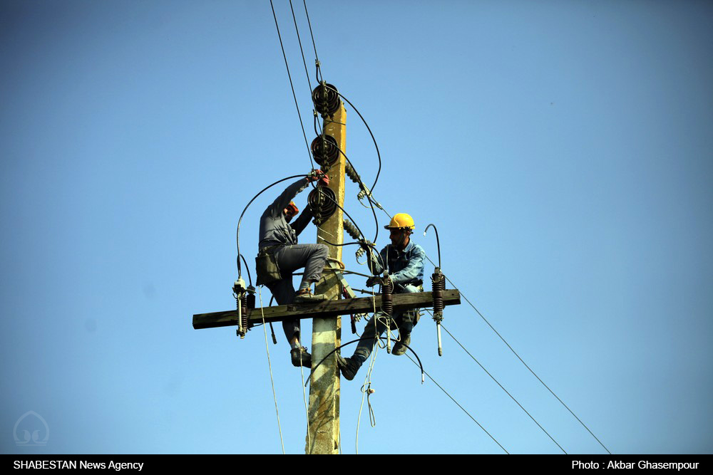 اجرای گسترده‌ترین برنامه تعمیر شبکه‌های برق در سراسر کشور 