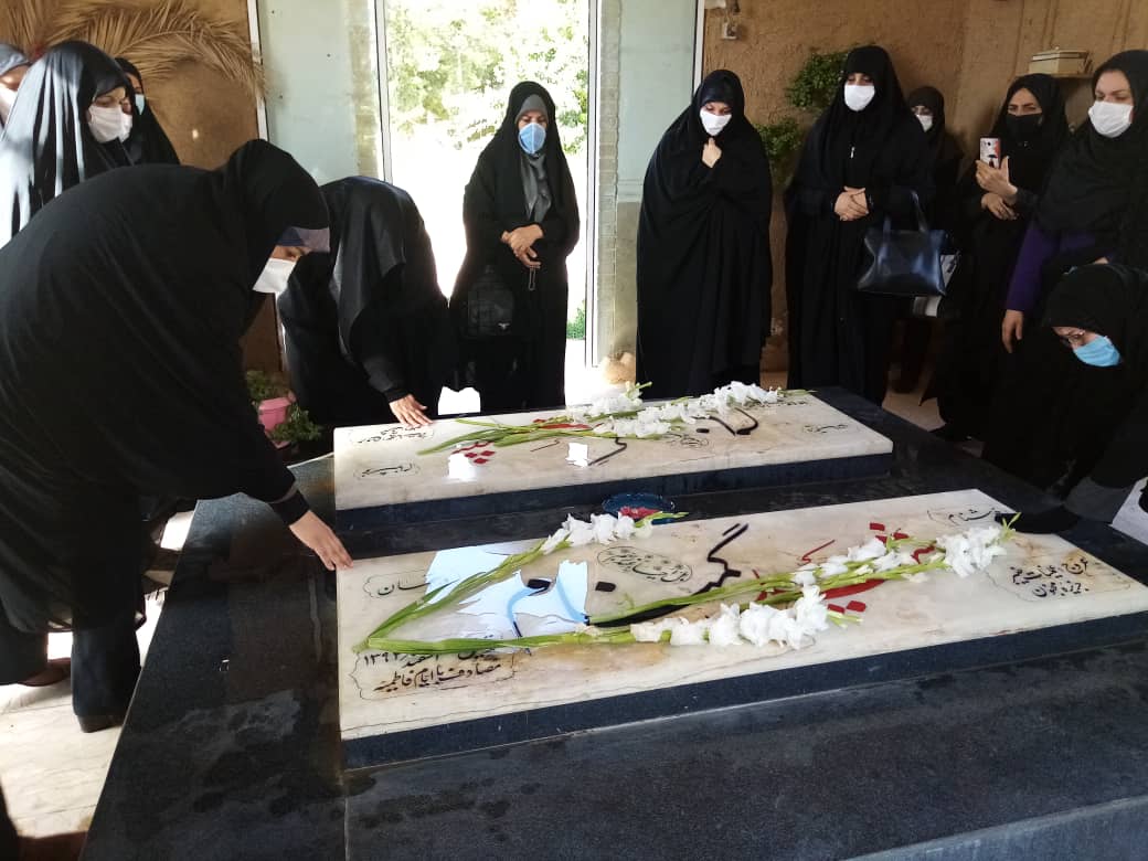 برگزاری مراسم تجلیل از شهدای گمنام با همکاری کانون فرهنگی هنری مسجد و آرامگاه «نور» شیراز
