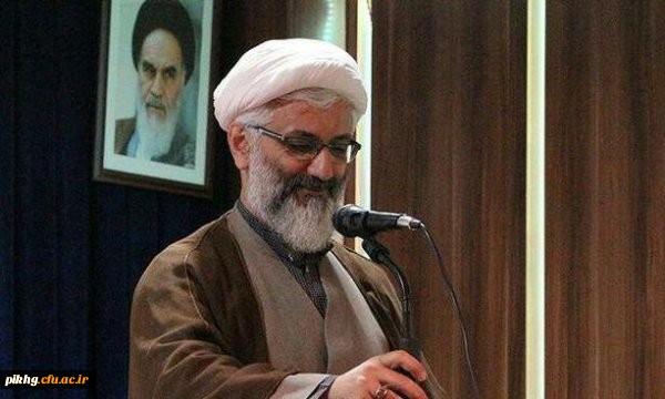 نتیجه تلاش معلم تربیت افراد برای تحقق آرمان های بزرگ اسلامی باشد