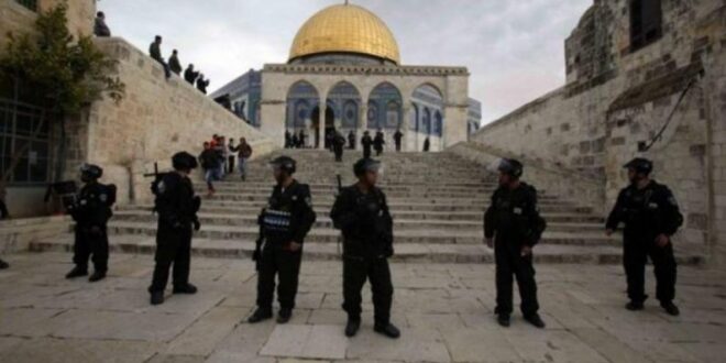 ممانعت سه جوان فلسطینی از ورود به مسجدالاقصی