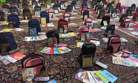توزیع ۱۳۰ بسته لوازم التحریر بین دانش آموزان نیازمند در قزوین
