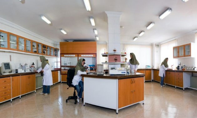 آزمایشگاه مرکزی دانشگاه لرستان رتبه نخست کشوری را کسب کرد