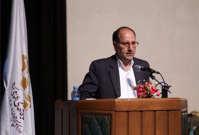 دومین جایزه کتاب سال در زنجان برگزیدگان خود را شناخت