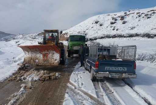 مسدود بودن راه ۳۳ روستای گیلان/ افزون بر ۷۸۰ کیلومتر از راه های استان برف روبی شد