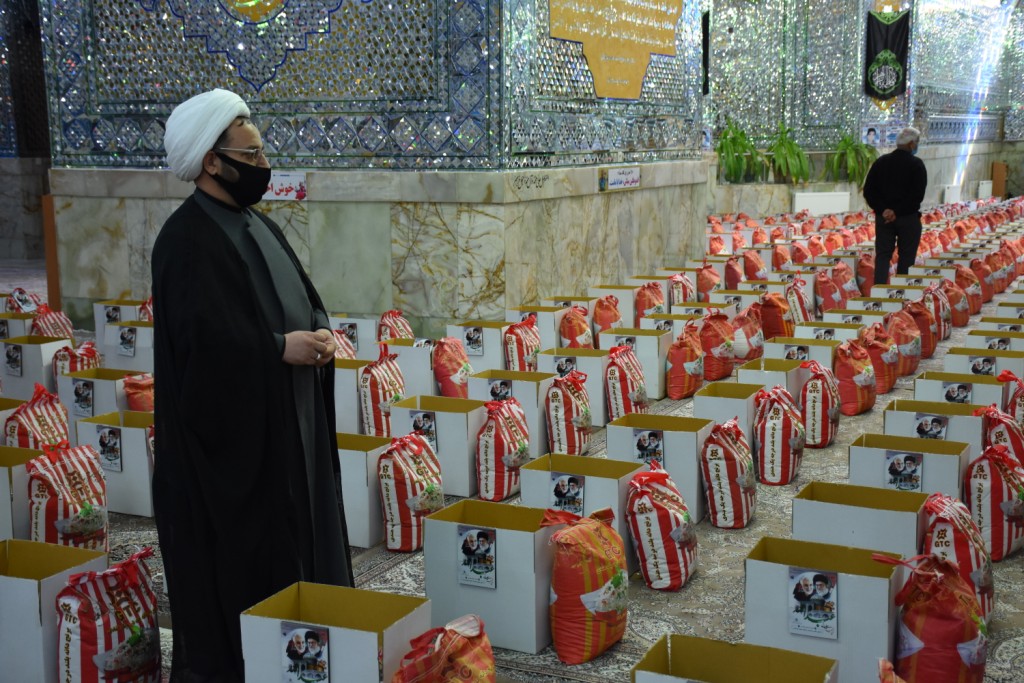 تعداد ۴۰۰ بسته معیشتی بین محرومین توزیع شد  