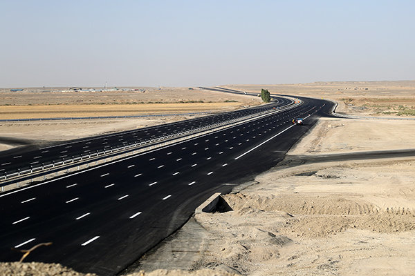 ۵۷۰ کیلومتر دوبانده سازی جاده‌های خراسان جنوبی در دست اجرا است