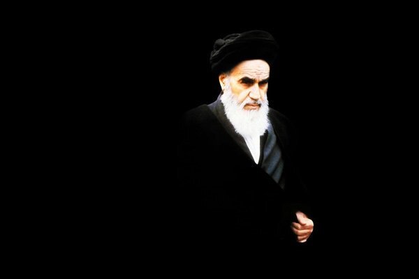 معرفی امام خمینی (ره) به کودکان در بستر فضای مجازی