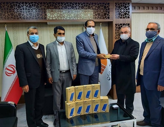 ۵۰۰ دستگاه تبلت اهدایی مرکز آمار ایران به دانش آموزان نیازمند هرمزگانی
