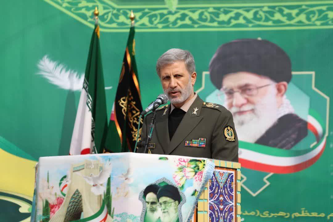 نتیجه ایستادگی مردم در برابر نظام سلطه، اقتدار و امنیت امروز ایران اسلامی است 