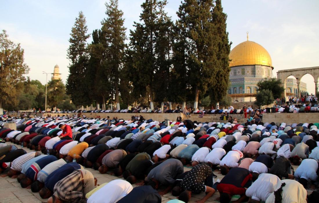 اقامه نماز جمعه هزاران فلسطینی در مسجدالاقصی
