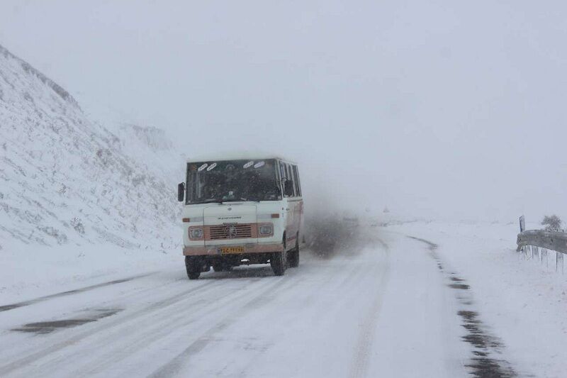 بارش ۷۰ سانتی برف در ارتفاعات گیلان/ هوای استان گرم می‌شود