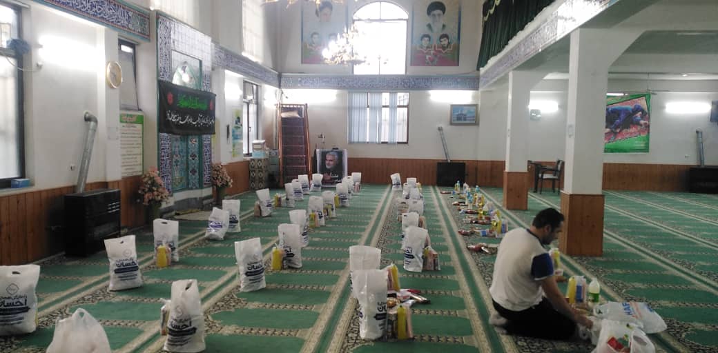 ۵۵۰ بسته کمک معیشتی بین نیازمندان رودسری توزیع شد