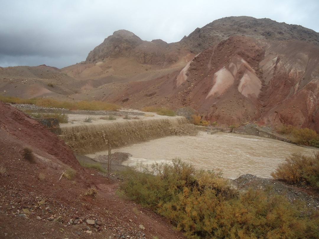 اجرای عملیات آبخیزداری در ۱۴ هزار متر از اراضی سرایان