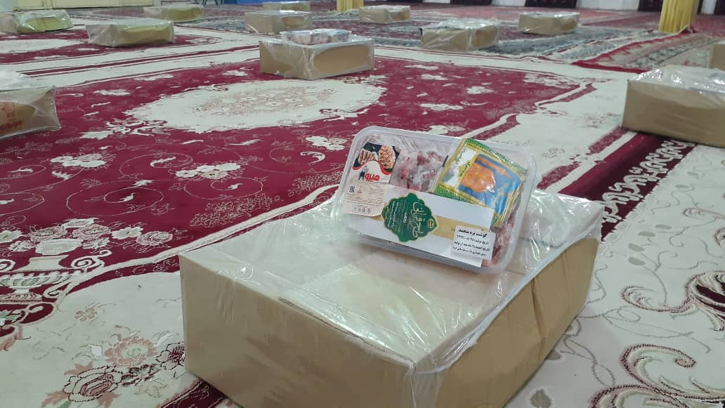 توزیع ۲۰۰ بسته گوشت قرمز منجد میان نیازمندان شهرستان اروندکنار