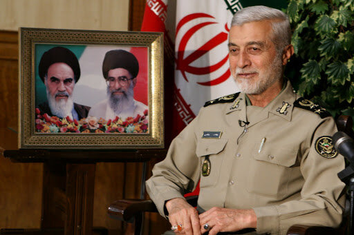  سرلشکر عطاءالله صالحی روز ارتش را تبریک گفت 