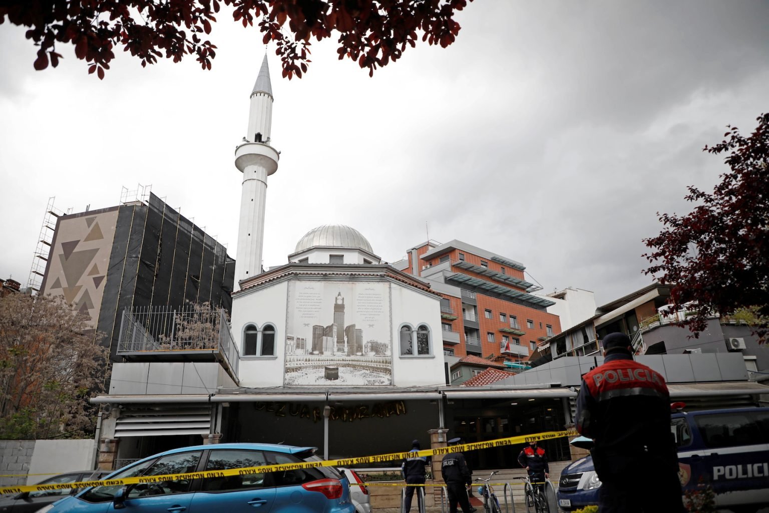فرد ضارب در آلبانی پنج نمازگزار را در مسجد زخمی کرد