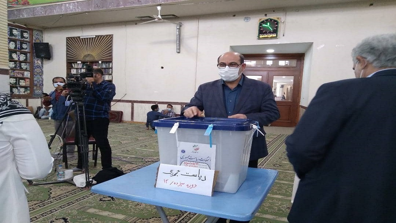 استقبال مردم روستاهای خرمشهر و حضور در شعب اخذ رای قابل توجه و بی نظیر است