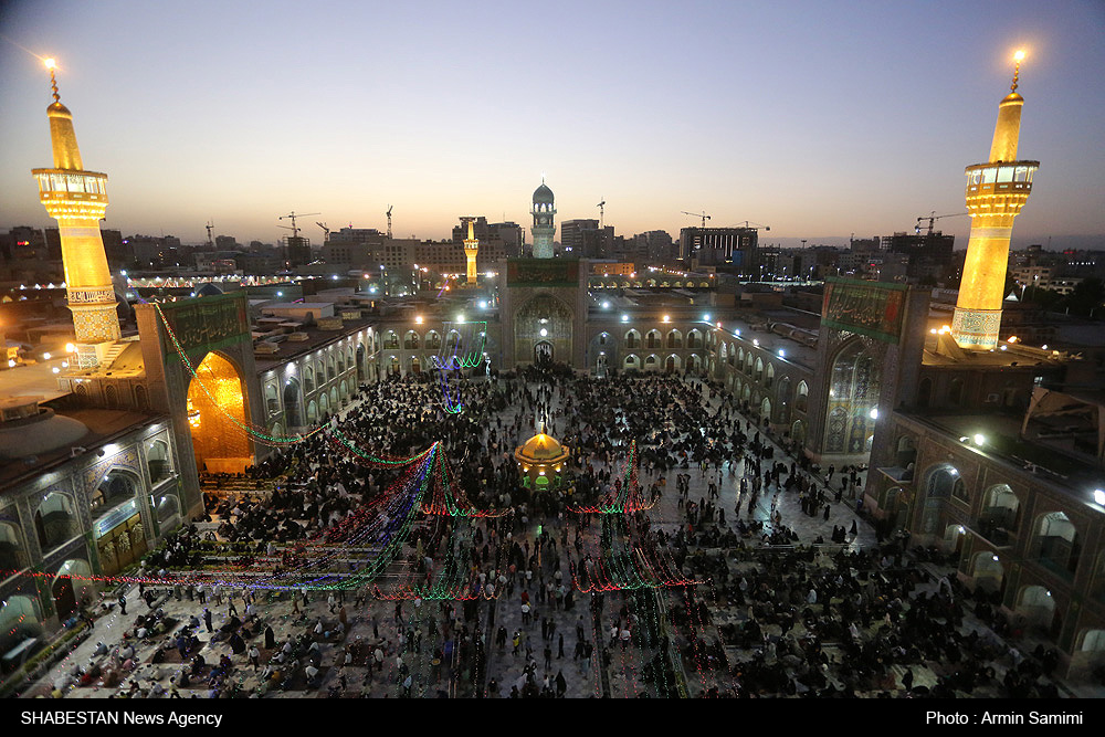 حرم از همیشه امام رضایی‌تر است