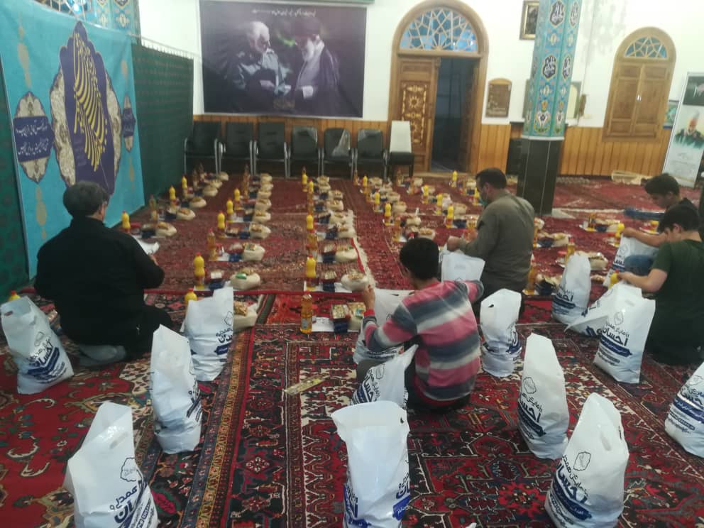 ۱۰۰ بسته کمک مومنانه کانون فرهنگی هنری الهادی (ع) در بین نیازمندان توزیع شد