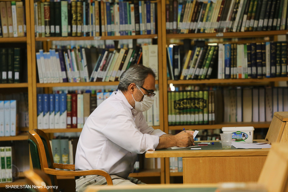 هفته کتاب و عضویت رایگان در کتابخانه های عمومی استان زنجان