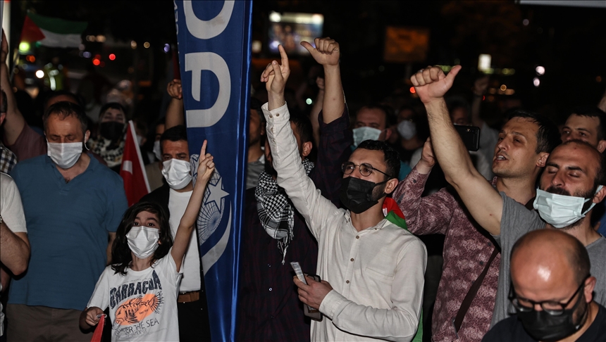 تظاهرات محکومیت آمیز ترکیه ها در حمله صهیونیست ها به مسجدالاقصی