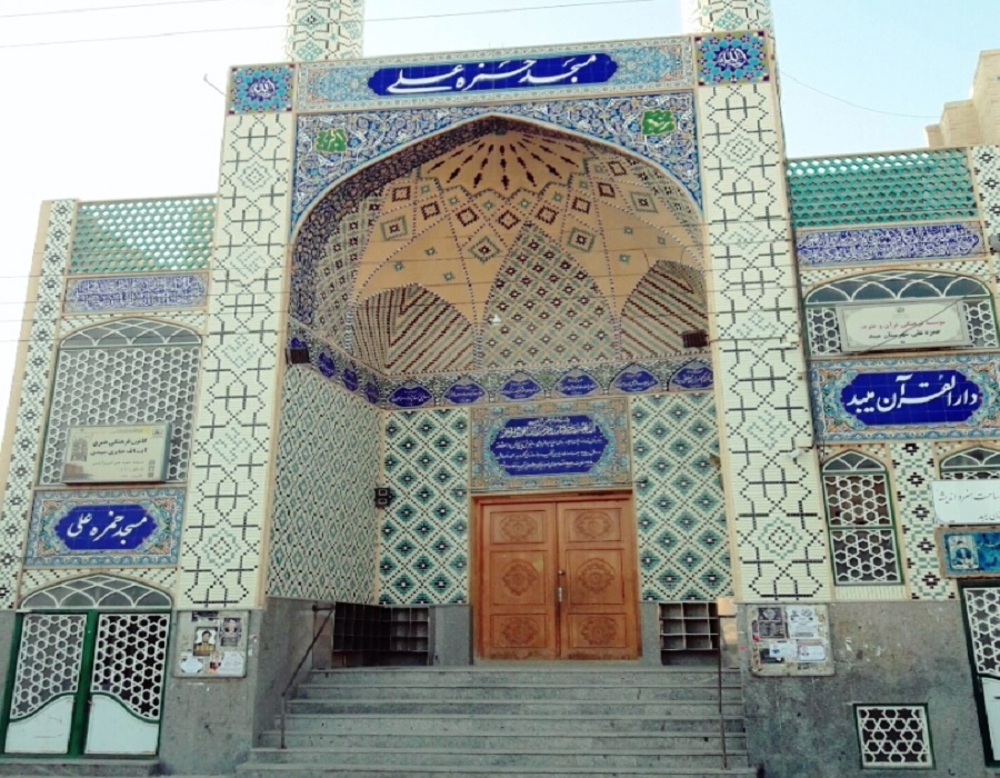 کانونی مسجدی که ۱۰۰۰ حافظ اجزای مختلف قرآن را تربیت کرده است  