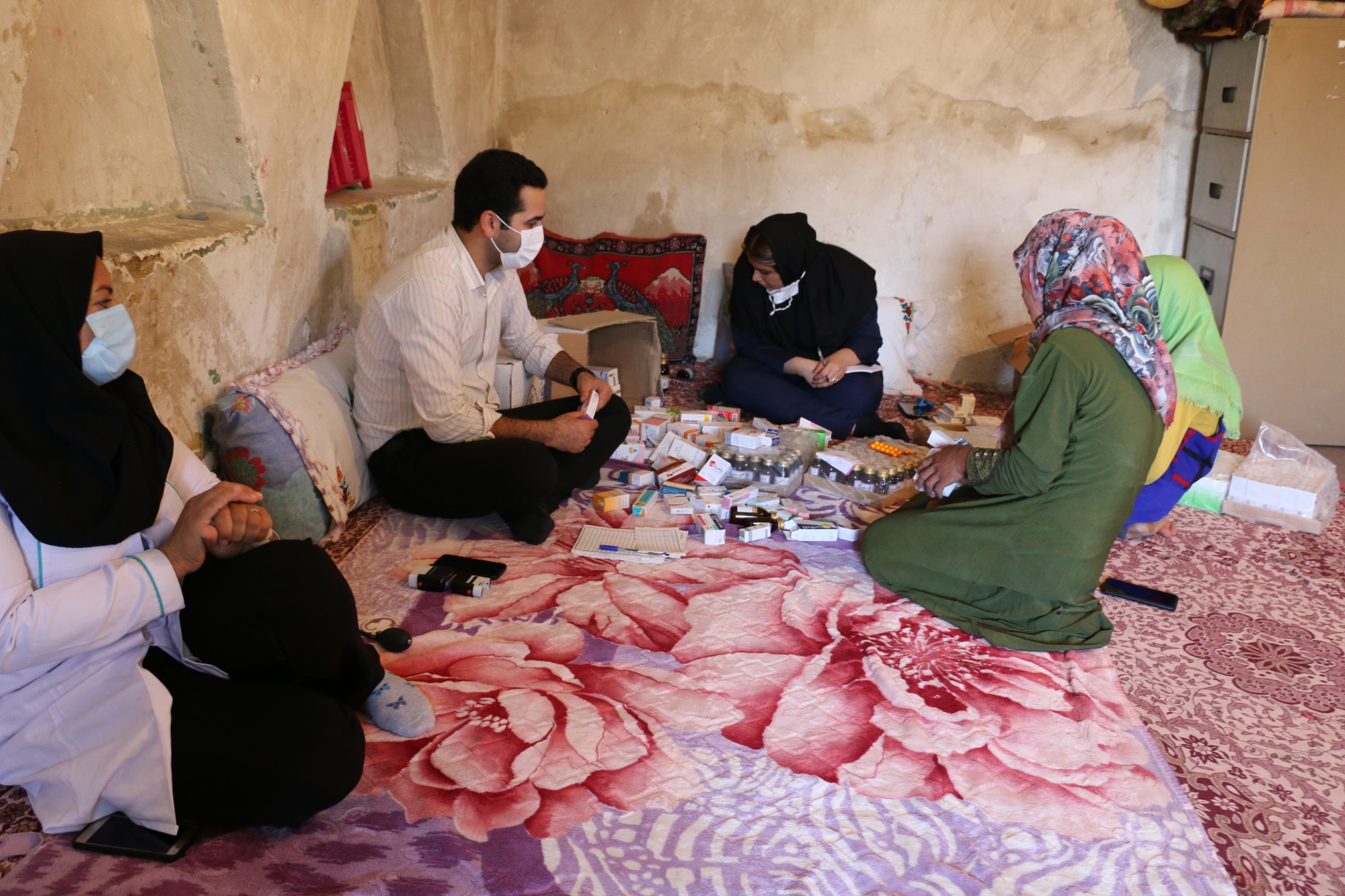 از ویزیت رایگان بیماران تا توزیع گوشت قربانی بین روستاهای بلوط بلند و تنگ الک لوداب