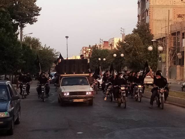 گزارش تصویری برگزاری رژه موتوری و خودرویی به مناسبت روز عاشورای حسینی  در گنبدکاووس
