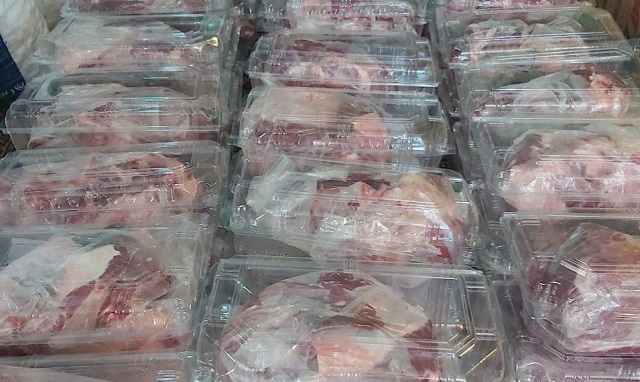 توزیع ۶۰۰۰ کیلوگرم گوشت قرمز در قالب طرح نذر امام سجاد(ع) بین نیازمندان