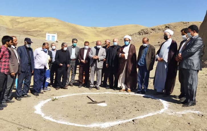 کلنگ احداث مسجد در روستای «نیاز قلی» به زمین زده شد  