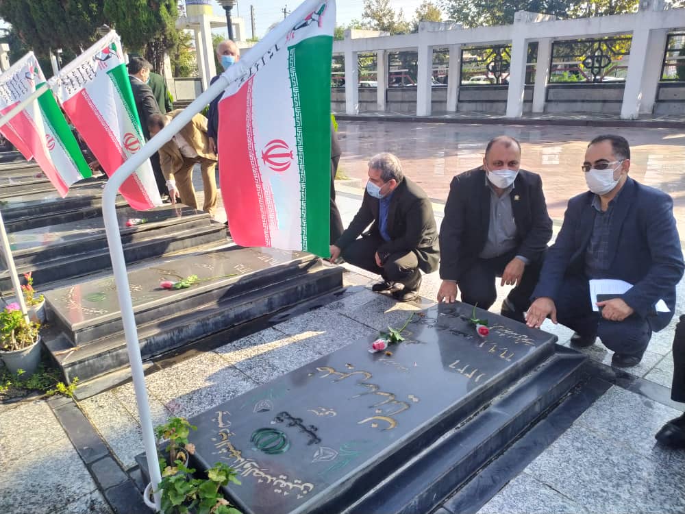 با دستان خالی رژیم بعثی را در دفاع مقدس به زانو در آوردیم