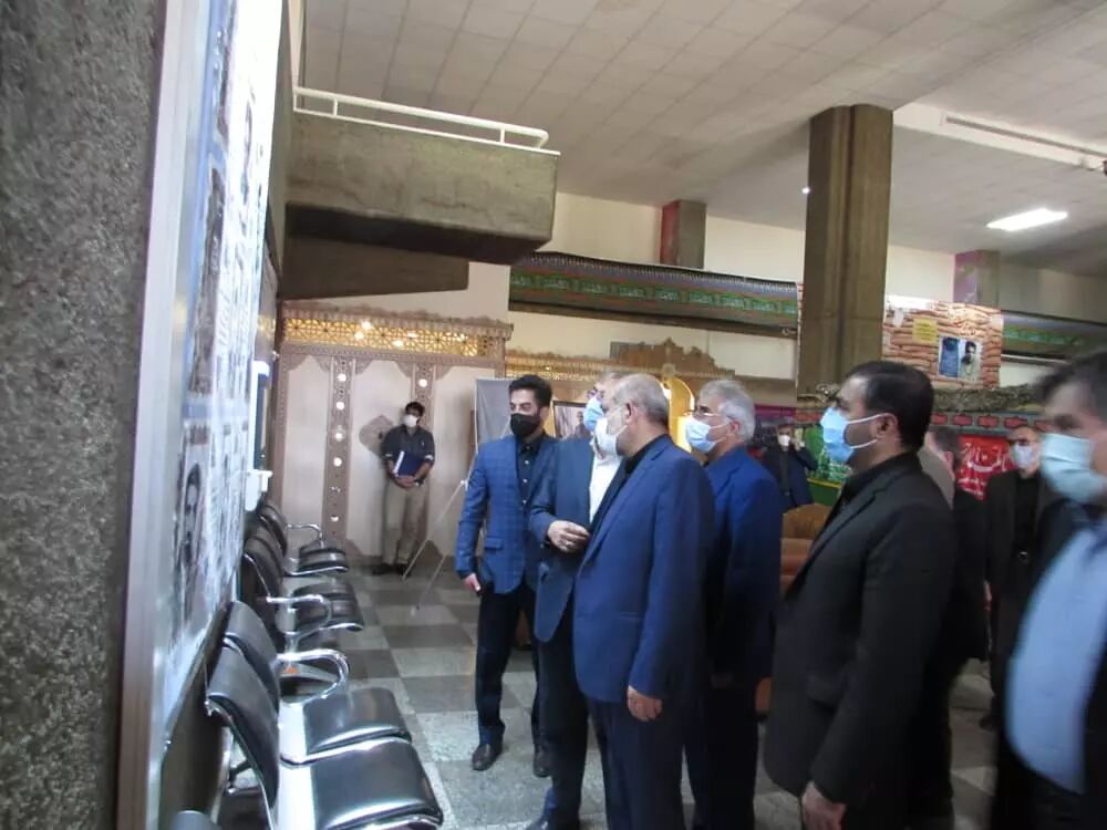 وزیرکشور از نمایشگاه نقش وزارت کشور در دفاع مقدس بازدید کرد