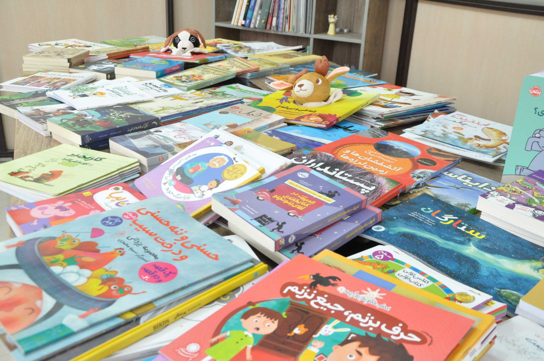 بیش از ۲۰۰ جلد کتاب کودک به کتابخانه های گیلان اهدا شد